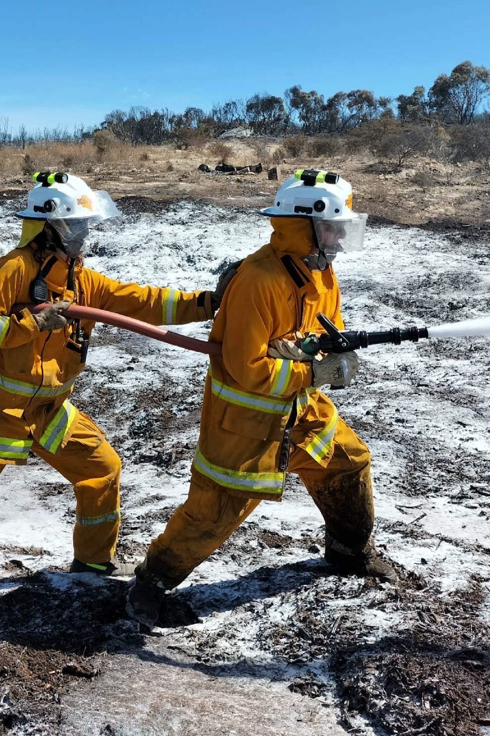 South Australian Country Fire Service (SACFS) - photography of firefigters in icey area